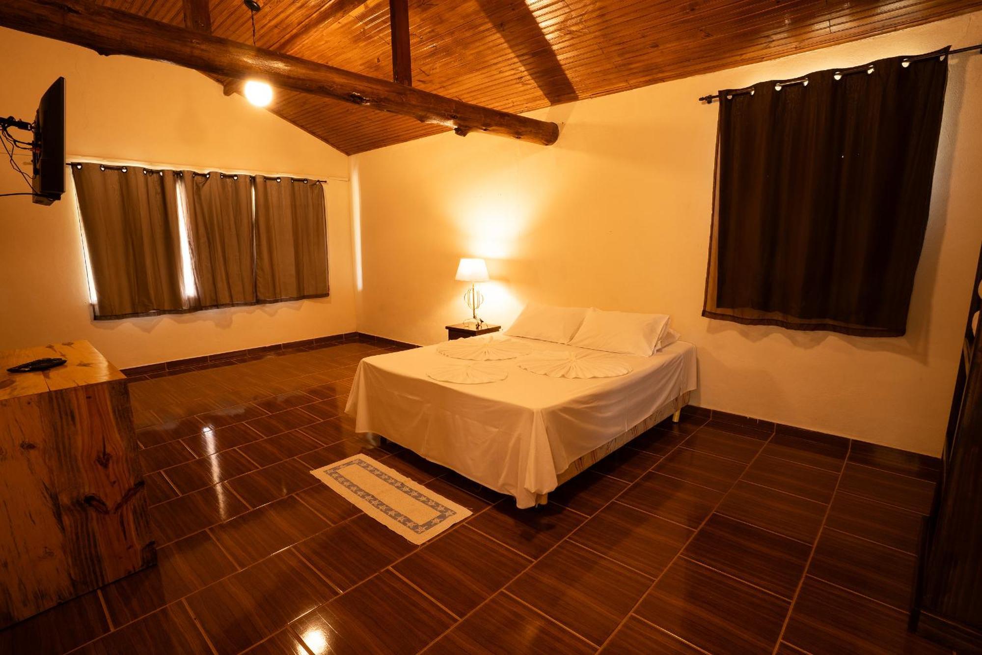 Hotel Alpha Ville Chales Conceição da Ibitipoca Eksteriør billede