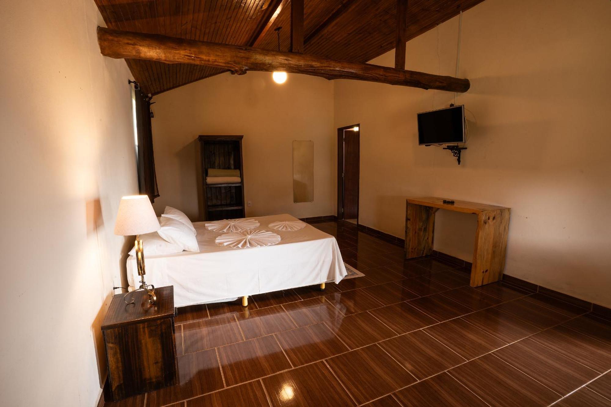 Hotel Alpha Ville Chales Conceição da Ibitipoca Eksteriør billede