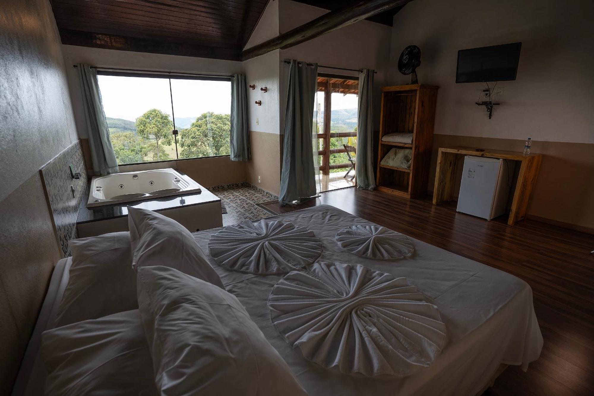 Hotel Alpha Ville Chales Conceição da Ibitipoca Eksteriør billede